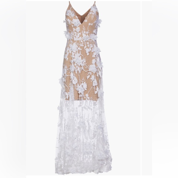 dress the population sidney v-neck a-line lace floral appliqué gown Dress The Population Sidney Gown main image 0